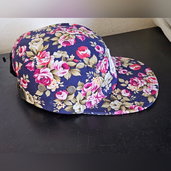 Women's Continuity Navy Floral Print Ball Baseball Cap Hat Snapback Flat Bill OS - Picture 6 of 8